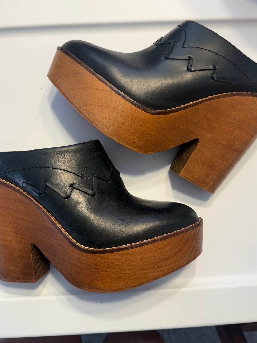 Free People Chance Black Leather Platform Clog Heels Sz 40 (9.5-10) Womens